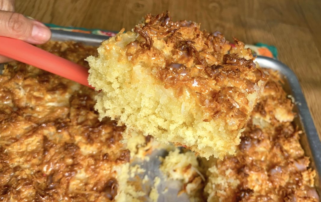 Quando faço esse Bolo Cuca de Coco Úmido, o pessoal aqui em casa diz que virei o Rei da Cozinha