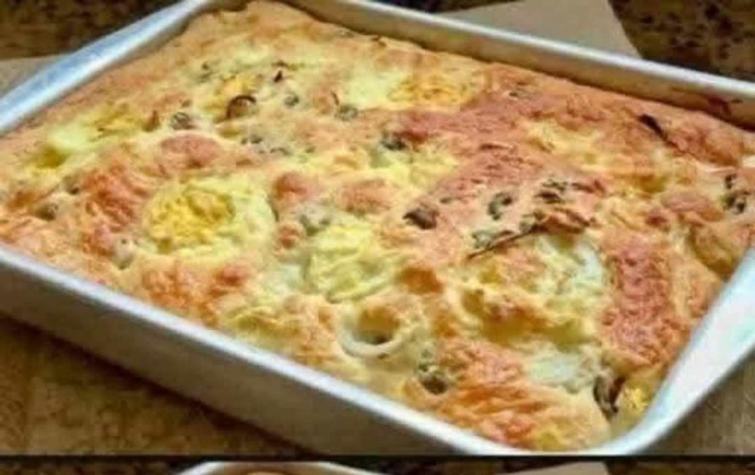 Torta À Portuguesa Com Ovo Cozido, Ervilhas E Azeitona Que Some Da Mesa